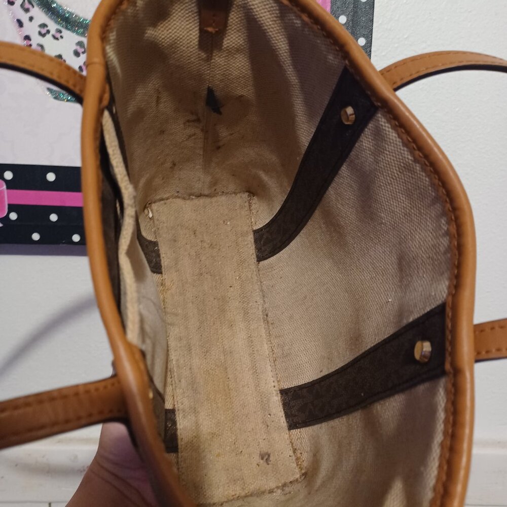 Purse - Picture 3 of 7